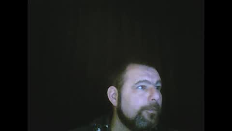 Snapshot of gjleeke chatting on 12-24-24, 10:39 guzz online show from 12-24-24, 10:39