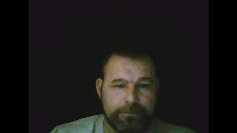 Snapshot of gjleeke chatting on 01-16-25, 10:02 guzz online show from 01-16-25, 10:02