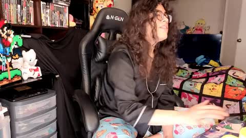 glaceon9 online show from 03-28-26, 07:30