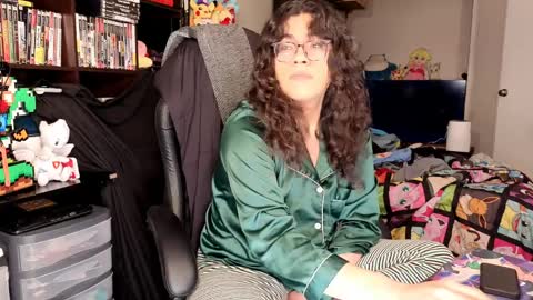 glaceon9 online show from 03-31-26, 07:31