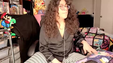 glaceon9 online show from 04-10-26, 09:25