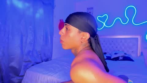 Snapshot of glader_guy chatting on 10-06-25, 05:54 only for you bby online show from 10-06-25, 05:54