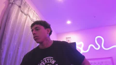 Snapshot of glader_guy chatting on 12-20-25, 11:34 only for you bby online show from 12-20-25, 11:34