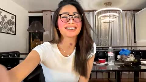 Snapshot of gleiahong chatting on 03-13-26, 04:57 gleiahong online show from 03-13-26, 04:57