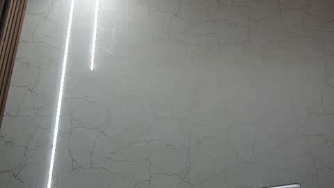 Snapshot of gloriaa_shine chatting on 06-25-26, 04:23 Shine online show from 06-25-26, 04:23