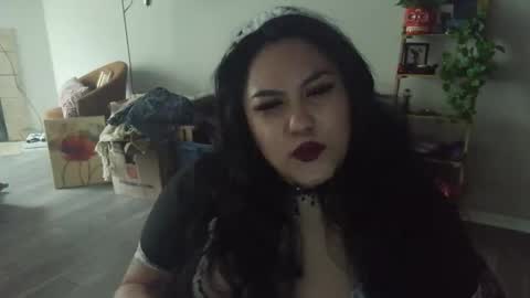 gloriagore online show from 04-13-26, 08:36