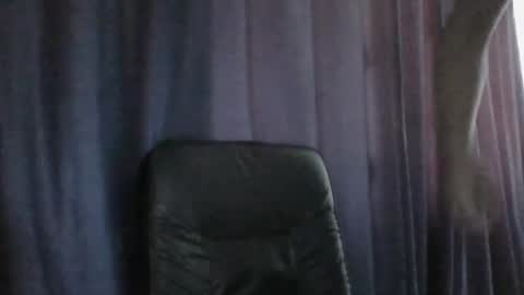 Snapshot of glusgan chatting on 06-26-26, 09:25 Your boy online show from 06-26-26, 09:25