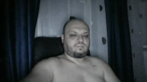 Snapshot of glusgan chatting on 06-29-26, 10:32 Your boy online show from 06-29-26, 10:32