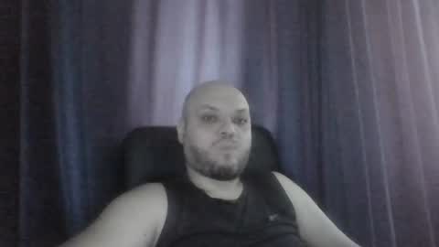 Snapshot of glusgan chatting on 07-09-26, 07:01 Your boy online show from 07-09-26, 07:01
