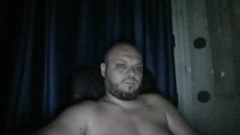 Snapshot of glusgan chatting on 07-19-26, 08:23 Your boy online show from 07-19-26, 08:23
