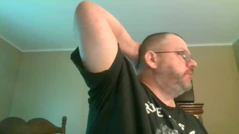 Snapshot of gobey33 chatting on 06-15-26, 04:20 IDKIDCIDGAF online show from 06-15-26, 04:20