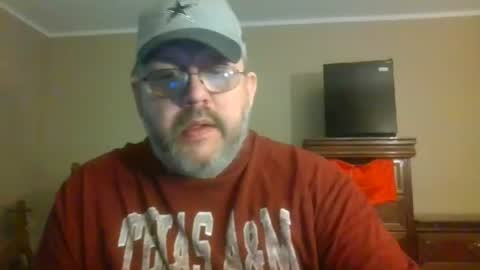 Snapshot of gobey33 chatting on 07-05-26, 05:09 IDKIDCIDGAF online show from 07-05-26, 05:09