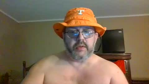 Snapshot of gobey33 chatting on 07-08-26, 11:42 IDKIDCIDGAF online show from 07-08-26, 11:42