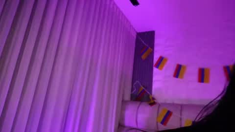 Snapshot of goddess_eli77 chatting on 07-08-26, 03:11 goddess_eli77 online show from 07-08-26, 03:11