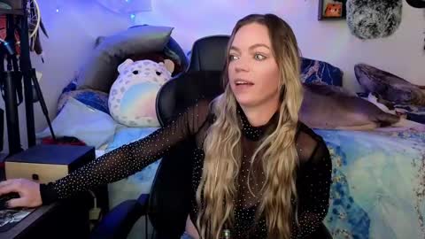 Patricia Mars           Goddess of Mars twitter thegoddessmindy online show from 03-04-25, 06:39