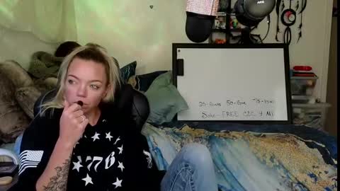 Patricia Mars           Goddess of Mars twitter thegoddessmindy online show from 09-11-25, 03:23