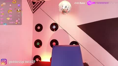 Julieta online show from 05-17-26, 06:59