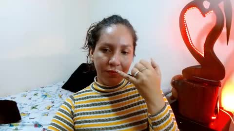 Snapshot of goddessnahi chatting on 12-31-24, 04:16 Naih Reyes online show from 12-31-24, 04:16