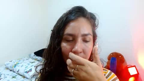 Snapshot of goddessnahi chatting on 01-07-25, 03:03 Naih Reyes online show from 01-07-25, 03:03