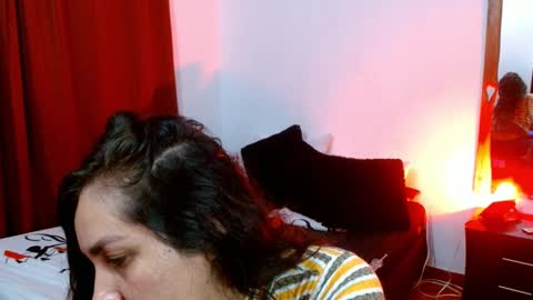 Snapshot of goddessnahi chatting on 01-19-25, 02:36 Naih Reyes online show from 01-19-25, 02:36