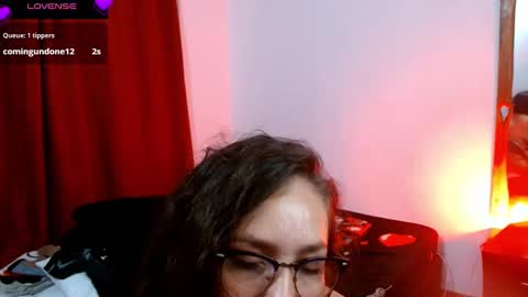 Snapshot of goddessnahi chatting on 01-23-25, 08:15 Naih Reyes online show from 01-23-25, 08:15