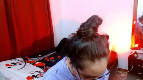 Snapshot of goddessnahi chatting on 02-19-25, 05:05 Naih Reyes online show from 02-19-25, 05:05