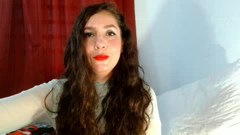 Snapshot of goddessnahi chatting on 02-22-25, 11:03 Naih Reyes online show from 02-22-25, 11:03