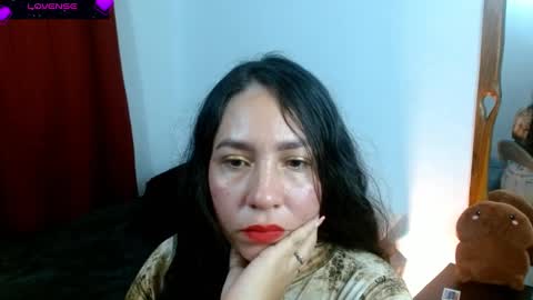 Snapshot of goddessnahi chatting on 02-27-25, 02:42 Naih Reyes online show from 02-27-25, 02:42