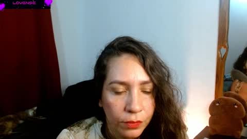 Snapshot of goddessnahi chatting on 02-27-25, 05:45 Naih Reyes online show from 02-27-25, 05:45