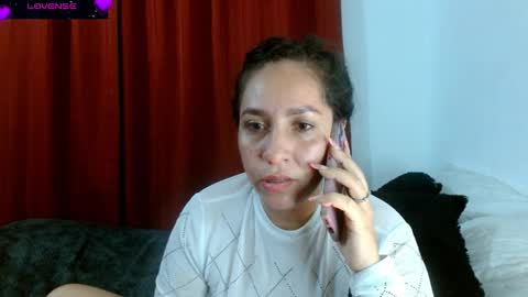 Snapshot of goddessnahi chatting on 03-12-25, 01:03 Naih Reyes online show from 03-12-25, 01:03