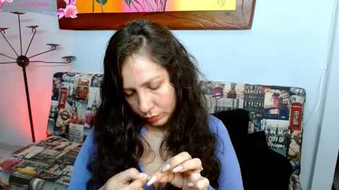 Snapshot of goddessnahi chatting on 09-30-25, 06:40 Naih Reyes online show from 09-30-25, 06:40