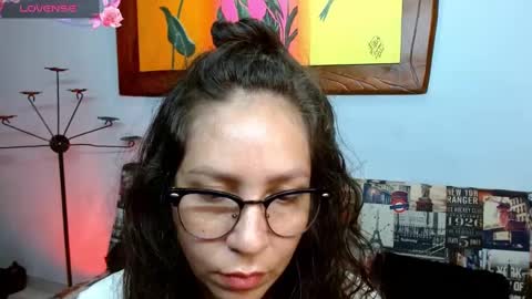 Snapshot of goddessnahi chatting on 10-14-25, 04:57 Naih Reyes online show from 10-14-25, 04:57
