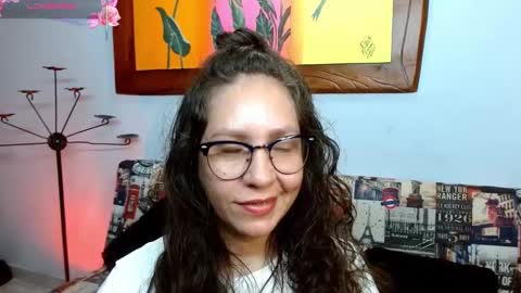 Snapshot of goddessnahi chatting on 10-18-25, 03:31 Naih Reyes online show from 10-18-25, 03:31