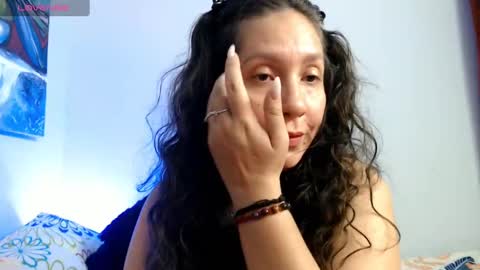 Snapshot of goddessnahi chatting on 10-22-25, 04:13 Naih Reyes online show from 10-22-25, 04:13