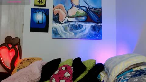 Snapshot of goddessnahi chatting on 02-08-26, 03:43 Naih Reyes online show from 02-08-26, 03:43