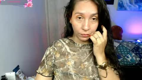  Naih Reyes online show from 04-23-26, 04:46