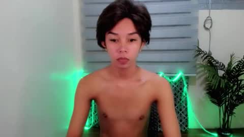 JENNIFER online show from 12-22-25, 10:45