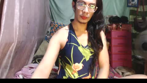 Snapshot of goddesssonyaxxx chatting on 06-29-26, 05:57 KENNY DOLL online show from 06-29-26, 05:57