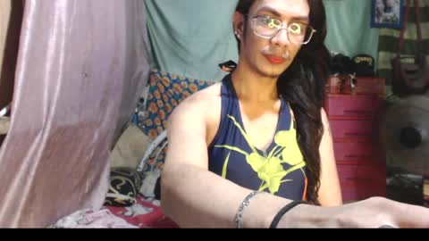 Snapshot of goddesssonyaxxx chatting on 07-01-26, 06:15 KENNY DOLL online show from 07-01-26, 06:15