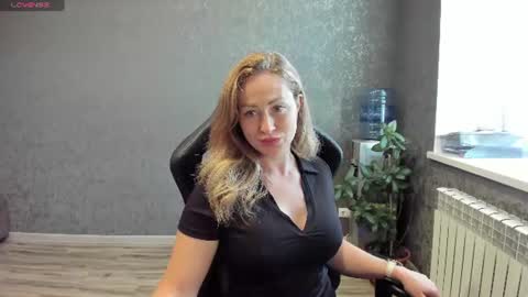 goddessssssssssss online show from 06-11-26, 06:44
