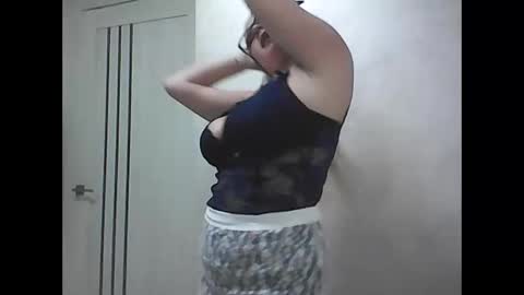 Snapshot of goddesstenderness chatting on 11-20-25, 08:08 GoddessTenderness online show from 11-20-25, 08:08