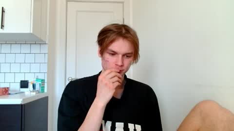 Daniel online show from 04-01-26, 01:41