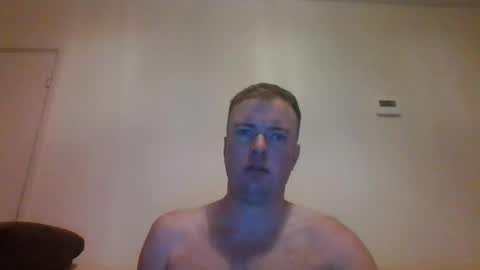 Snapshot of gogo12104 chatting on 10-29-25, 10:44 jme online show from 10-29-25, 10:44