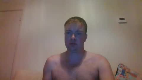 Snapshot of gogo12104 chatting on 11-10-25, 09:03 jme online show from 11-10-25, 09:03