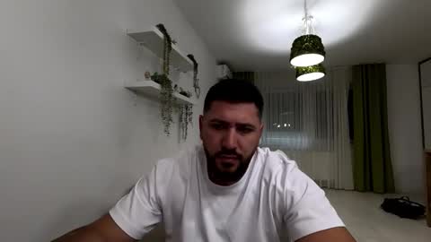 gold_alpha_boy online show from 10-04-25, 11:52