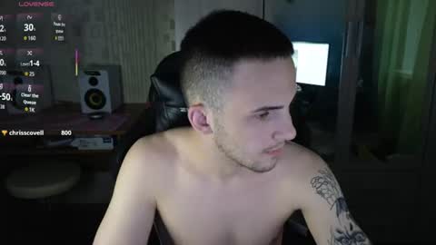 Golden boyyy21 online show from 07-12-26, 04:53
