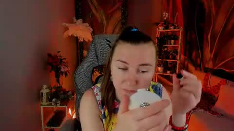 Snapshot of golden_dragones chatting on 06-14-26, 08:38 Gloria online show from 06-14-26, 08:38