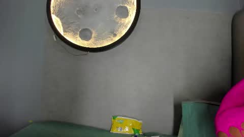 GoldenKiss  online show from 06-25-26, 08:57