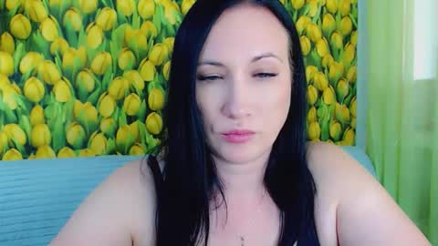 Snapshot of goldmoonn chatting on 05-25-26, 03:07 goldmoonn online show from 05-25-26, 03:07