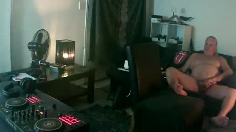 goldyguy011 online show from 03-30-26, 06:42